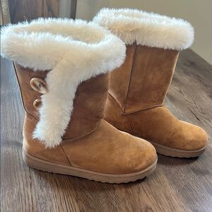 SO Abigail Chestnut Women's Tan Fur-Lined Boots 7